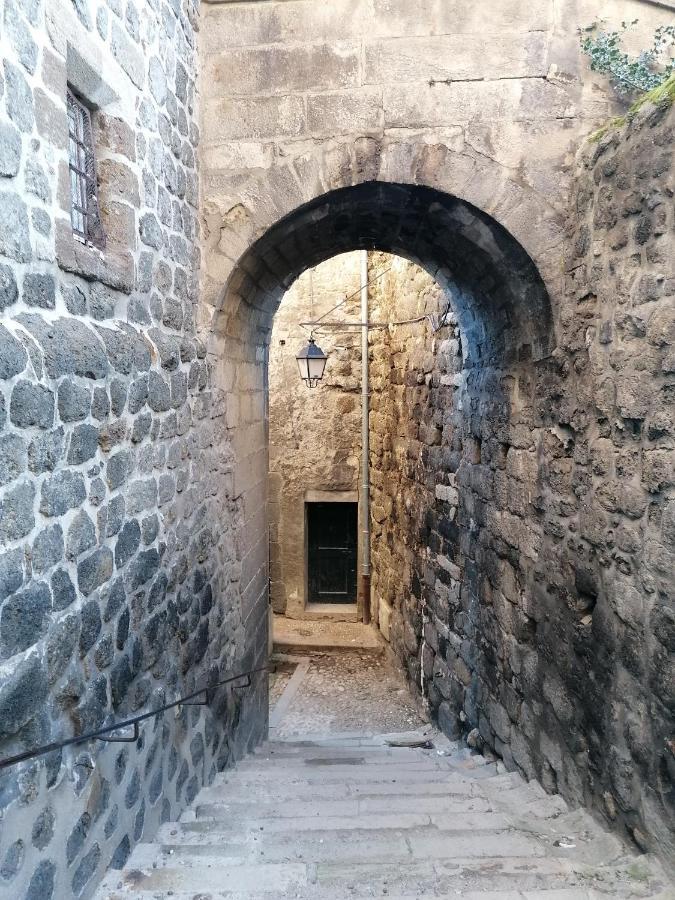 Le 43-4 Avec Sauna Privatif Le Puy-en-Velay エクステリア 写真